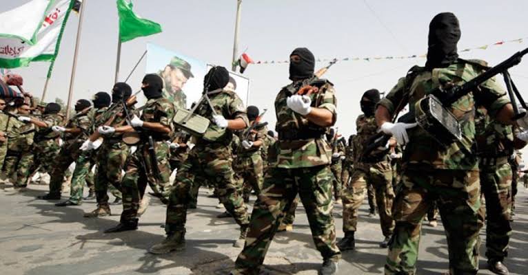 Milicia iraquí amenaza a EU, tras bombardeo en Siria