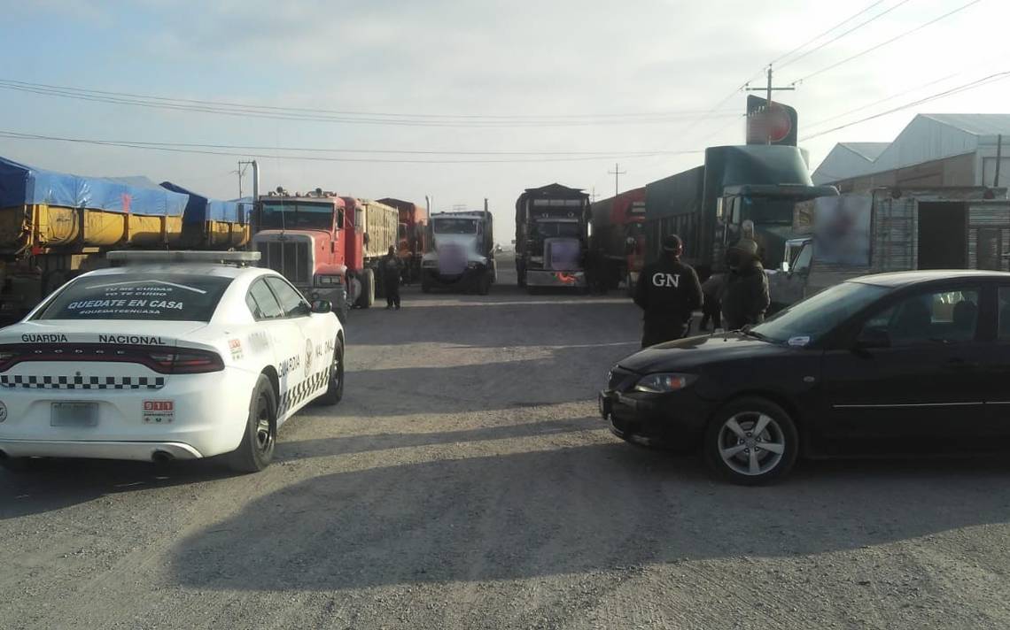 Caos en carreteras de Puebla, transportistas se movilizan y desquician vialidades