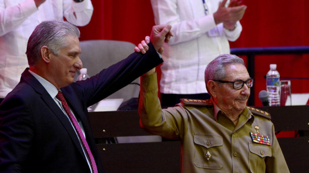 Raúl Castro deja el liderazgo de Cuba, lo sustituye Miguel Díaz-Canel