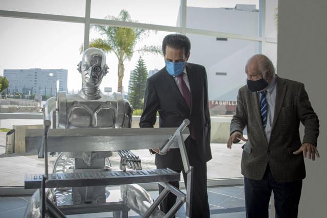 Don Cuco "El Guapo" primer robot mexicano con inteligencia artificial