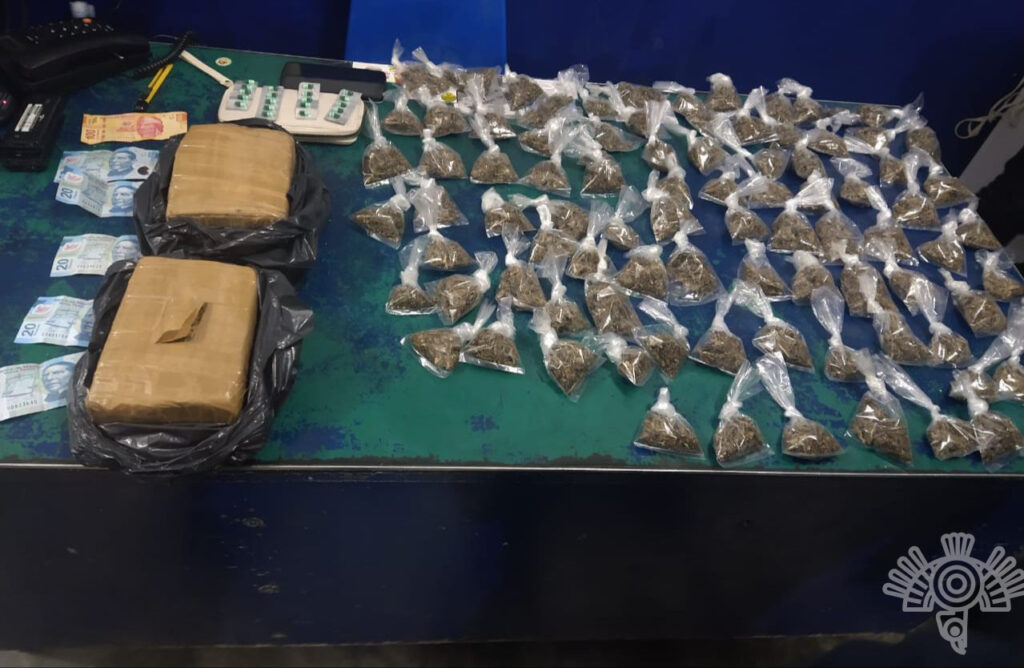 Policía Estatal detiene a «La Pollo», presunta líder narcomenudista de Xicotepec