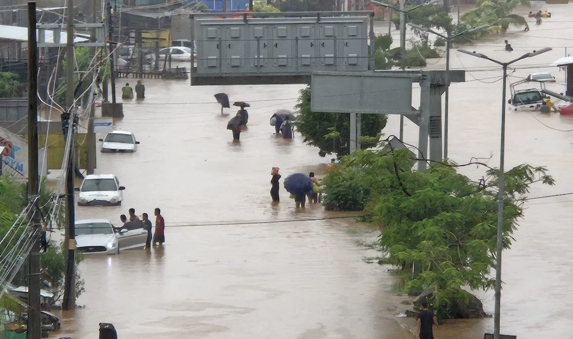 inundaciones acapulco, acapulco diamante, huracan john, clima mexico, clima acapulco, notcias clima mexico, huracan acapulco