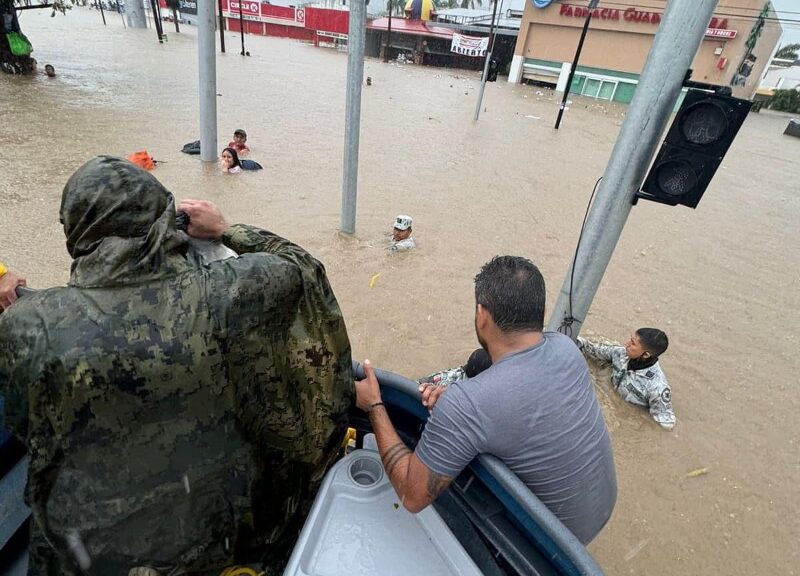 acapulco, inundaciones, huracan john, servicio meteorologico, clima, noticias mexico