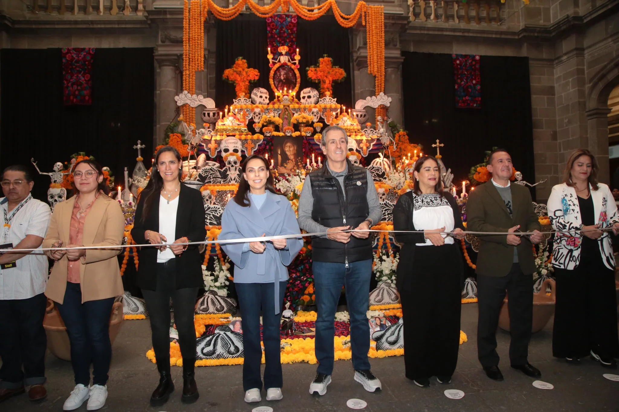 corredor de ofrendas, pepe chedraui, ayuntamiento de puebla, dia de muertos, fiestas muertos, hoy, puebla capital