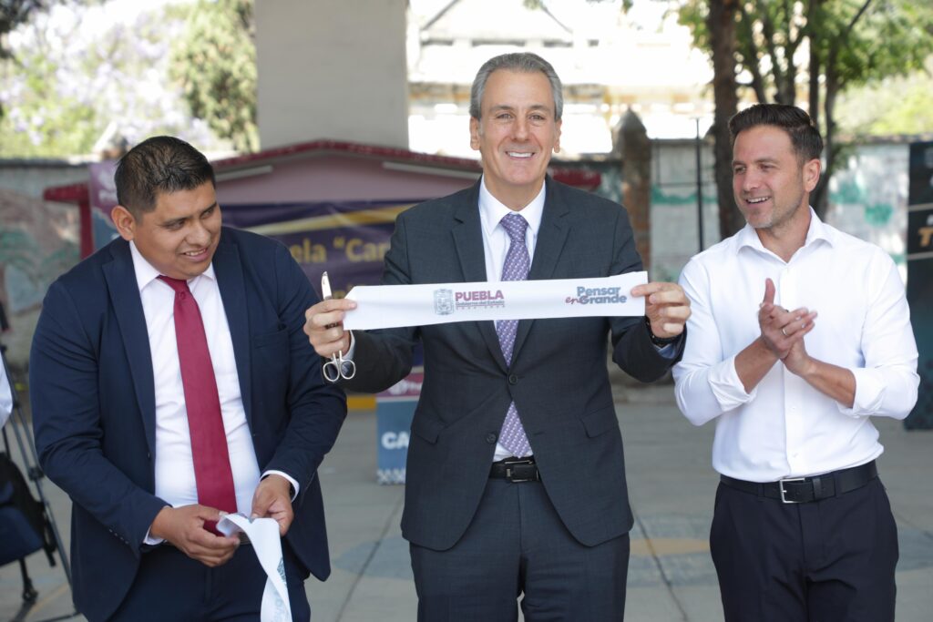 Pepe Chedraui, techado escolar, Escuela Primaria Carmen Millán, infraestructura educativa, Puebla, mejora de escuelas, educación, Ayuntamiento de Puebla