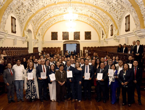 Reconocen  esfuerzo y compromiso de directivos y secretarios administrativos de la BUAP