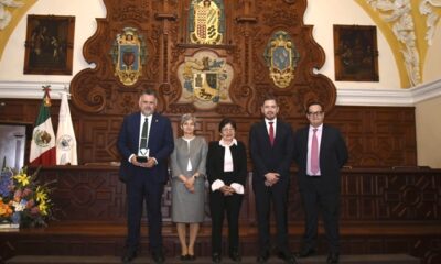 REDDU otorgó la presea al “Dr. Jorge Carpizo” al Rector Enrique Palafox  