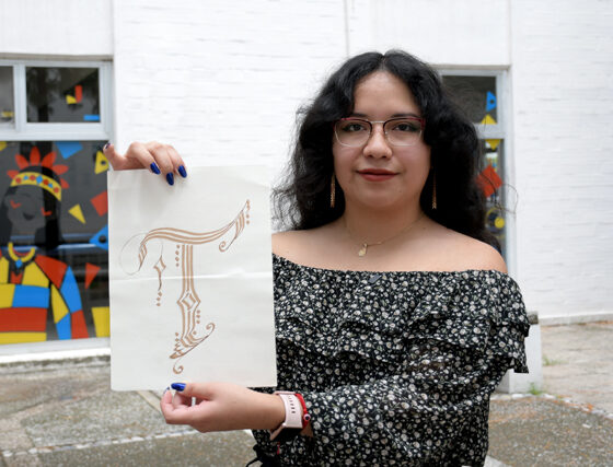 Estudiantes BUAP muestran su talento en exposición tipográfica itinerante