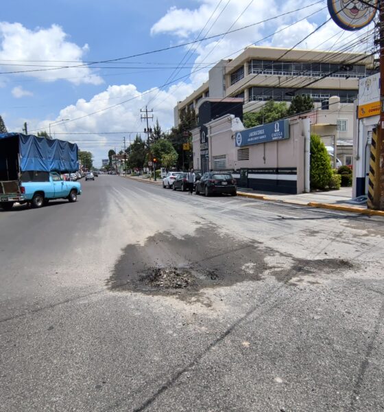No duraron nada! Agua de Puebla perfora vialidades nuevas; Gobierno del Estado exige reparaciones de calidad.