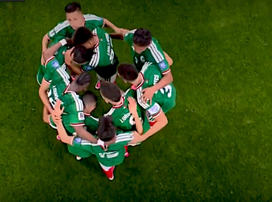 México avanza a octavos de final; Ambiente desbordante de la afición