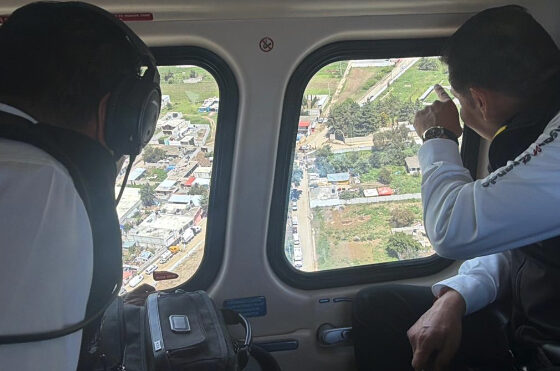 En el Día del Padre, Alejandro Armenta recorrió zona afecta por lluvias en Ciudad Serdán