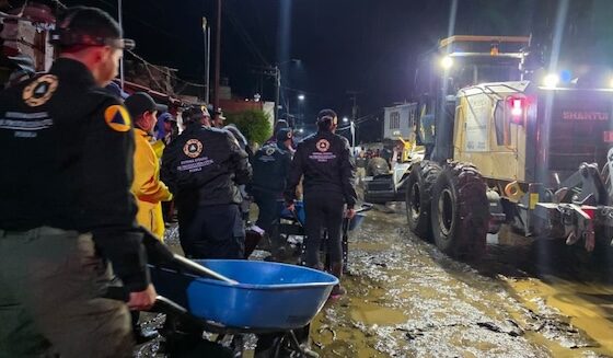Se mantienen labores de ayuda a damnificados de desbordamiento de río en Chalchicomula de Sesma