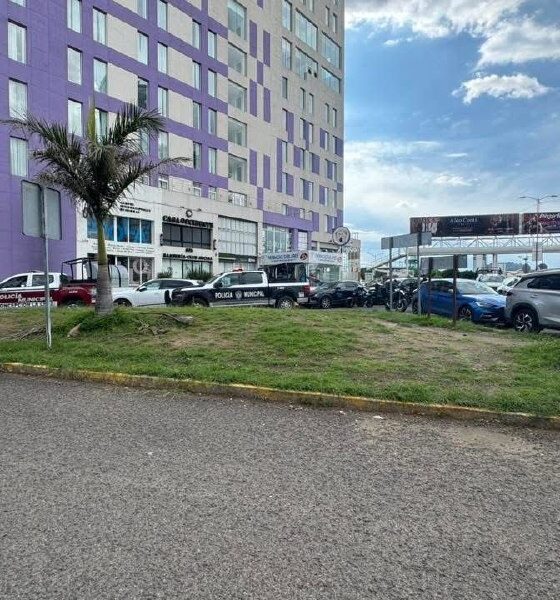 Balacera y persecución en Vía Atlixcáyotl: Policía de Cholula detiene a sospechosos