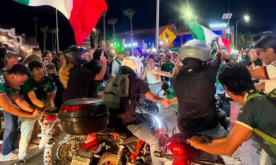 17 lesionados tras atropellamiento en festejos de México en Cabo San Lucas