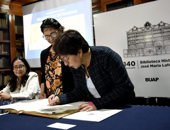 La Rectora Lilia Cedillo inauguró el Coloquio Internacional Bibliotecas Centenarias