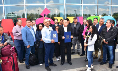 Llegan a Puebla los primeros 50 pasajeros del vuelo directo desde Newark