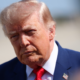 Trump anunciara el viernes  la aplicación de un nuevo arancel del 10 por ciento a las importaciones provenientes de 60 países,