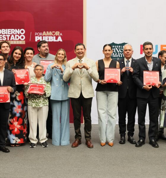 Gobernador de Puebla entrega placas de reconocimiento a 14 restaurantes incluidos en la Guía MICHELIN 2026