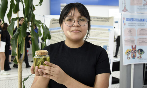 Aprovecha residuos de agave para crear fibras textiles, pide estudiante Buap