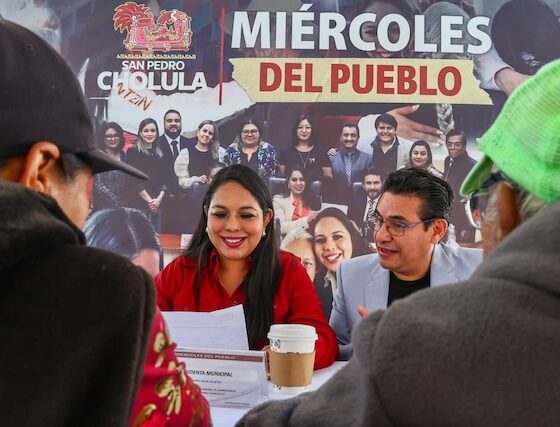 Entrega de aparatos funcionales a cholultecas
