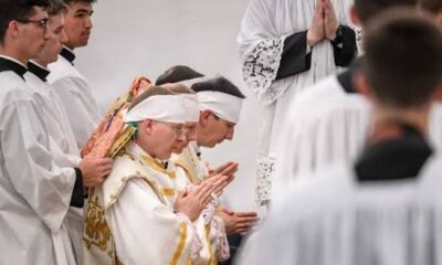 Las condiciones del Vaticano para que sacerdotes y laicos lefebvristas excomulgados regresen en comunión con la Iglesia Católica