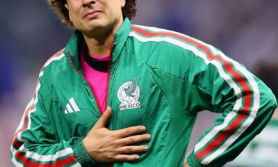 El último vuelo de Memo Ochoa: se retira una leyenda del arco mexicano
