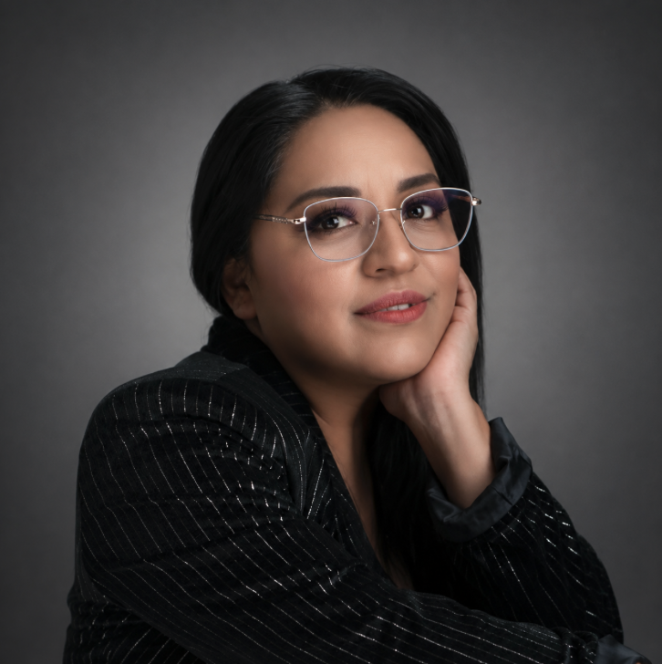 Adela Ramírez