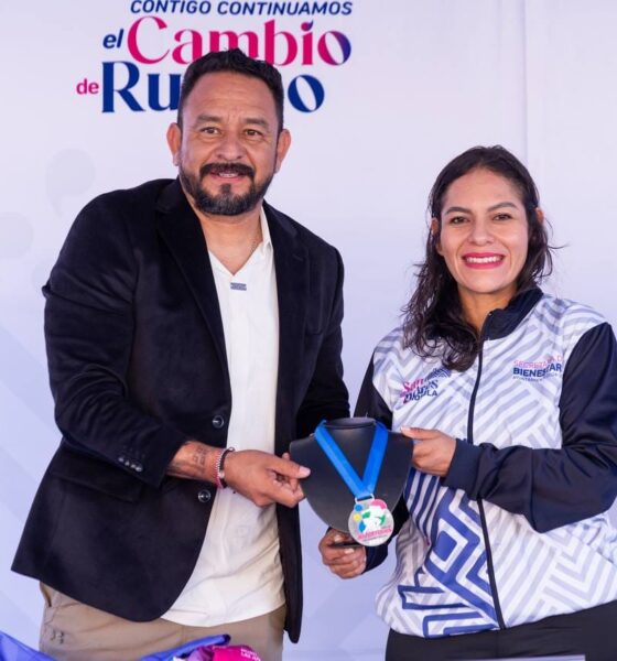 Lupita Cuautle PRESENTÓ playera y medalla de la carrera «Corre por las Juventudes 2026»