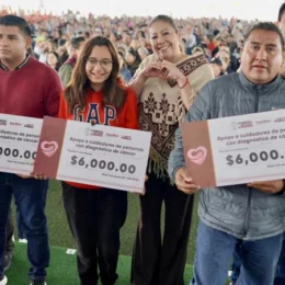 Entregan más de 464 mil pesos y miles de apoyos alimentarios en Jornada Integral de San Felipe Hueyotlipan