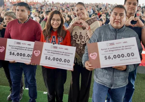Entregan más de 464 mil pesos y miles de apoyos alimentarios en Jornada Integral de San Felipe Hueyotlipan