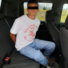 Guardia Nacional y Ejército detienen a dos con vehículo robado en Esperanza