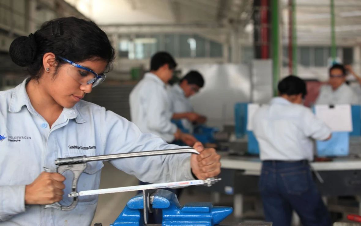 Volkswagen Puebla inicia liquidación de 1,200 trabajadores tras acuerdo sindical