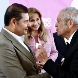 Armenta anuncia tercera Casa del Abue y celebra a los «pilares de las familias»