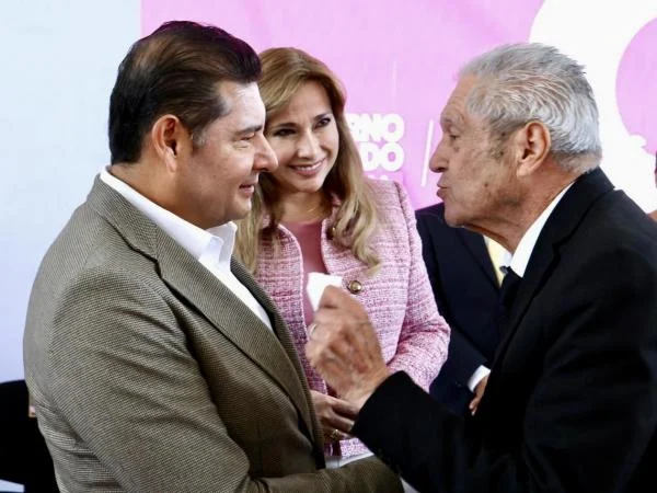 Armenta anuncia tercera Casa del Abue y celebra a los «pilares de las familias»