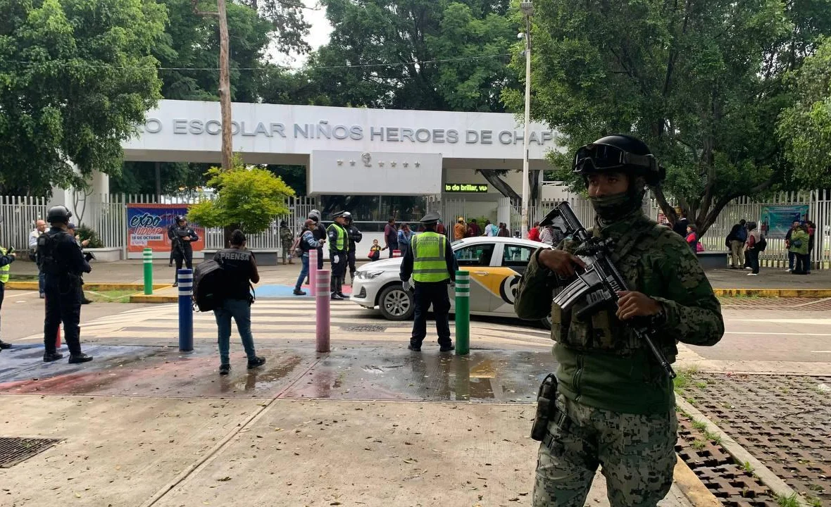 Ejército policial resguardó vialidades y escuelas en el regreso a clases