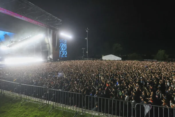 Miles de almas en el Festival Frecuencias, por la paz