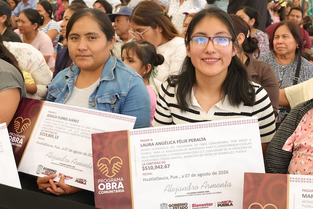 Infraestructura carretera y obra comunitaria en Huatlatlauca