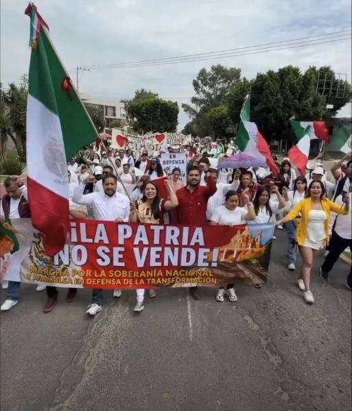 Tonantzin Fernández, encabezo marcha en defensa de la soberanía nacional